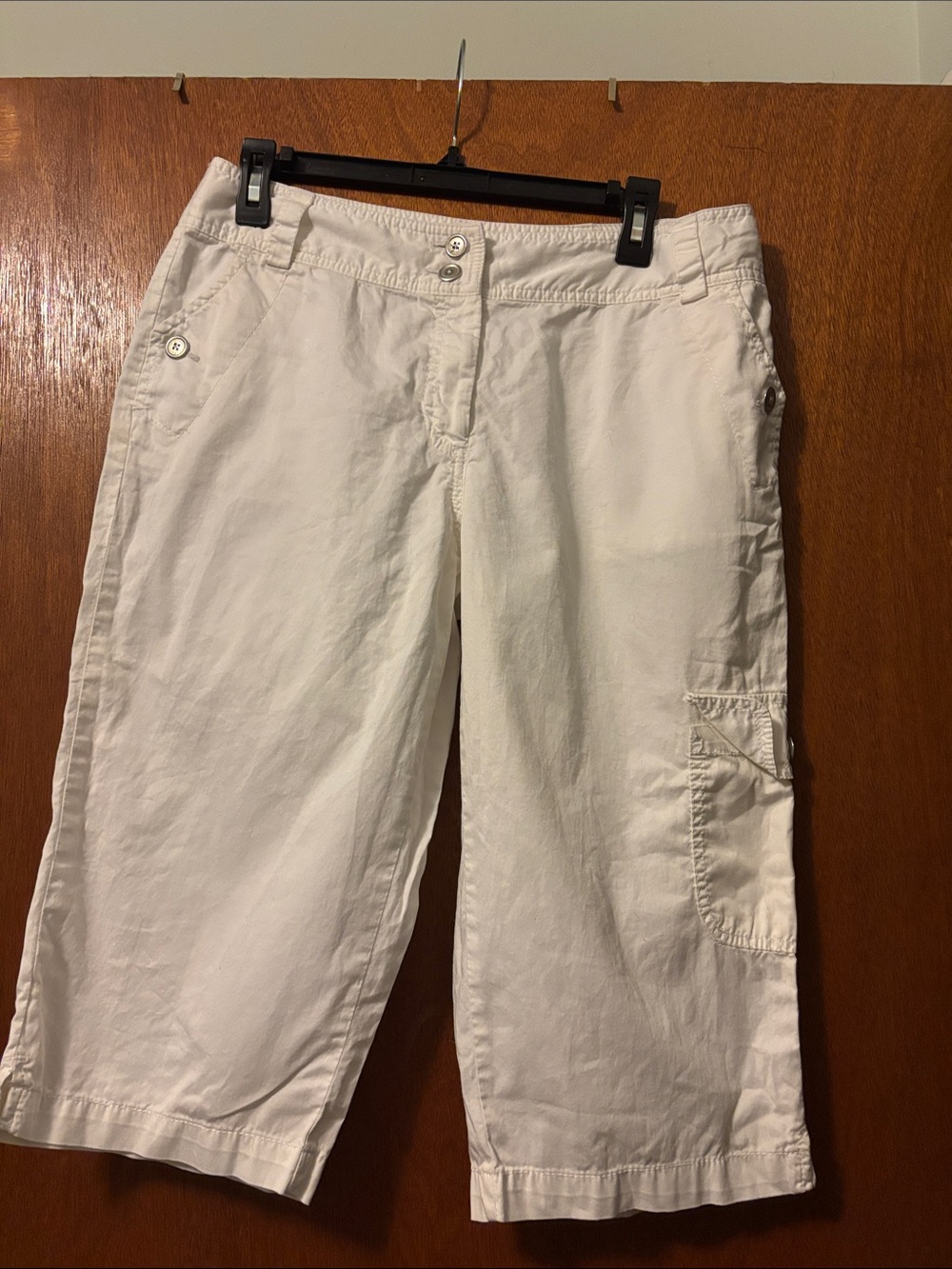 Rafaella White Cropped Cargo Capris